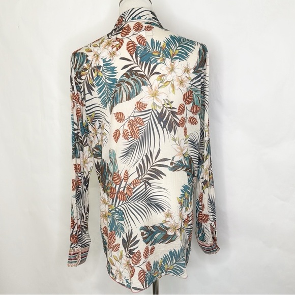 Johnny Was Tropical Floral Long Sleeve Button Down Shirt (M) - Picture 10 of 13